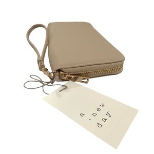 5 for $25!! NWT a. new day Zip Around Tan&Gold Wallet/Clutch/Removable Handle